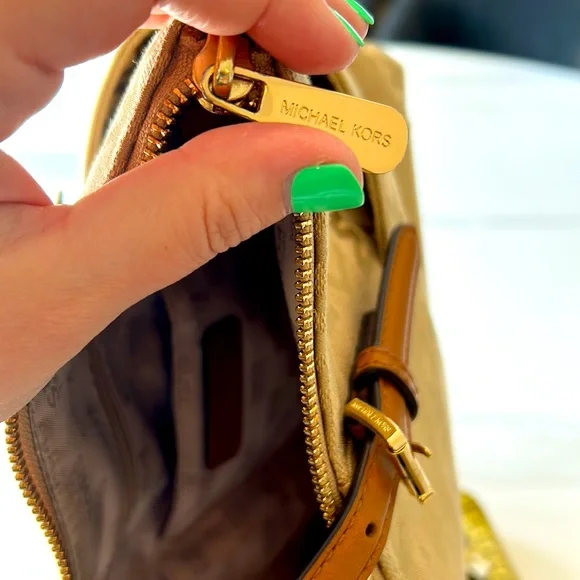 MICHAEL Michael Kors Beige and Brown Shoulder Bag - Picture 8 of 8